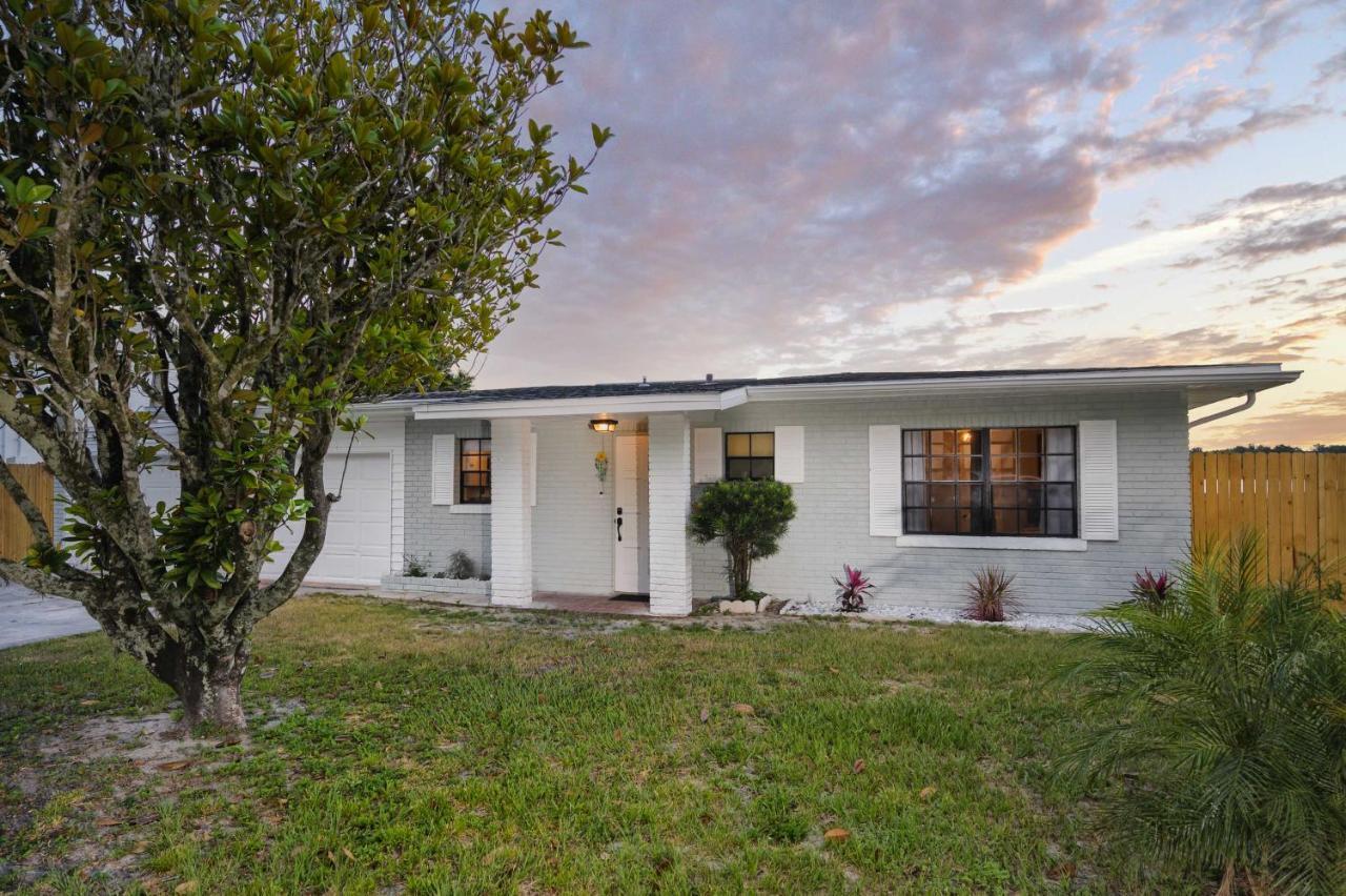 Lakefront Home With Screened Porch And Grill Winter Haven Eksteriør bilde