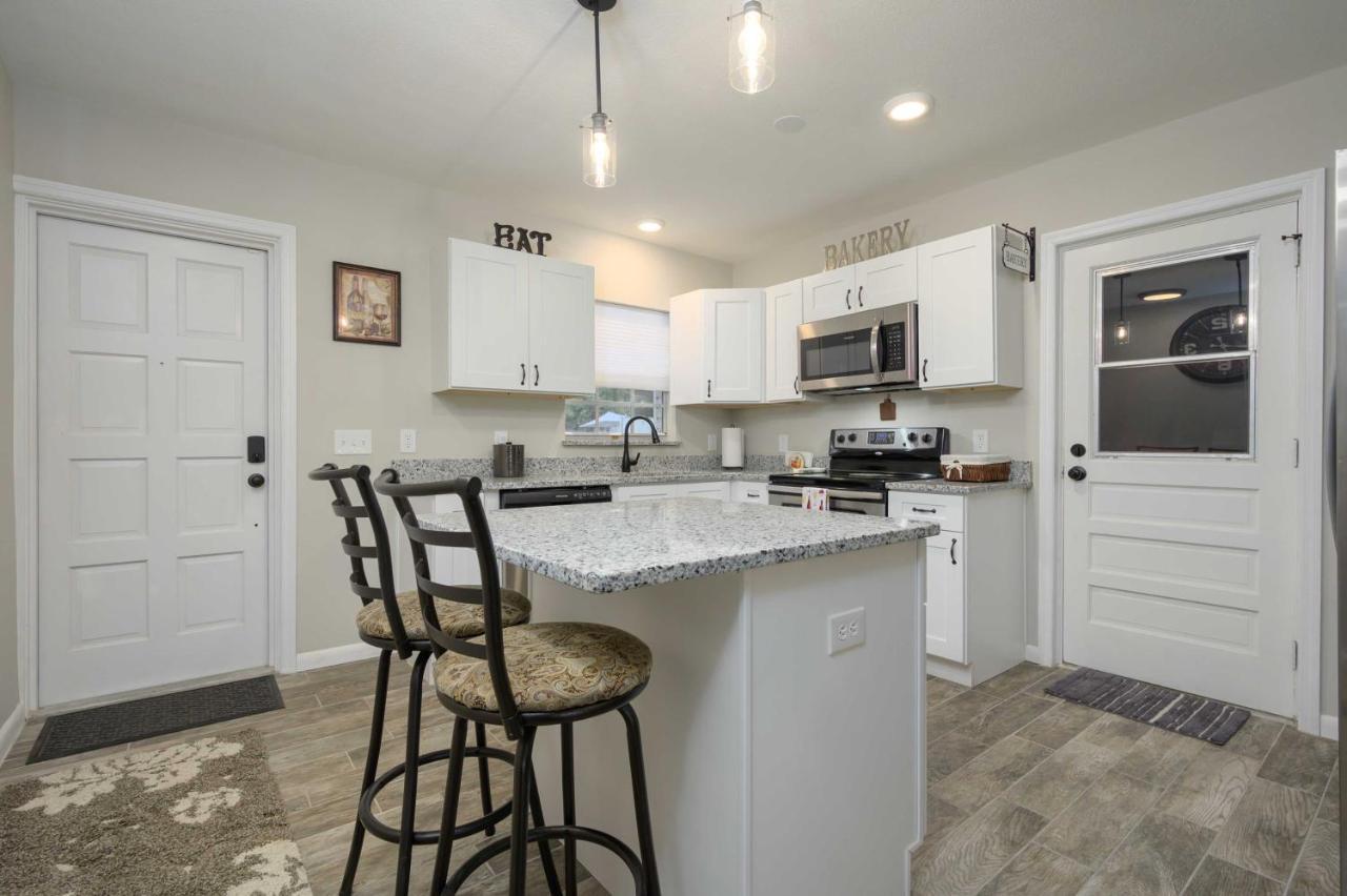 Lakefront Home With Screened Porch And Grill Winter Haven Eksteriør bilde