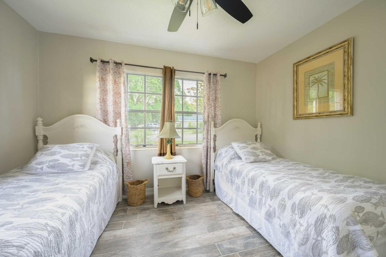 Lakefront Home With Screened Porch And Grill Winter Haven Eksteriør bilde